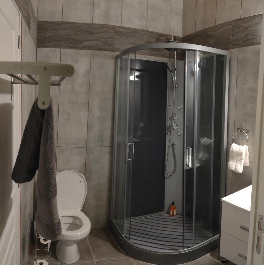 Le Bord Chene Apartment Салази Екстериор снимка